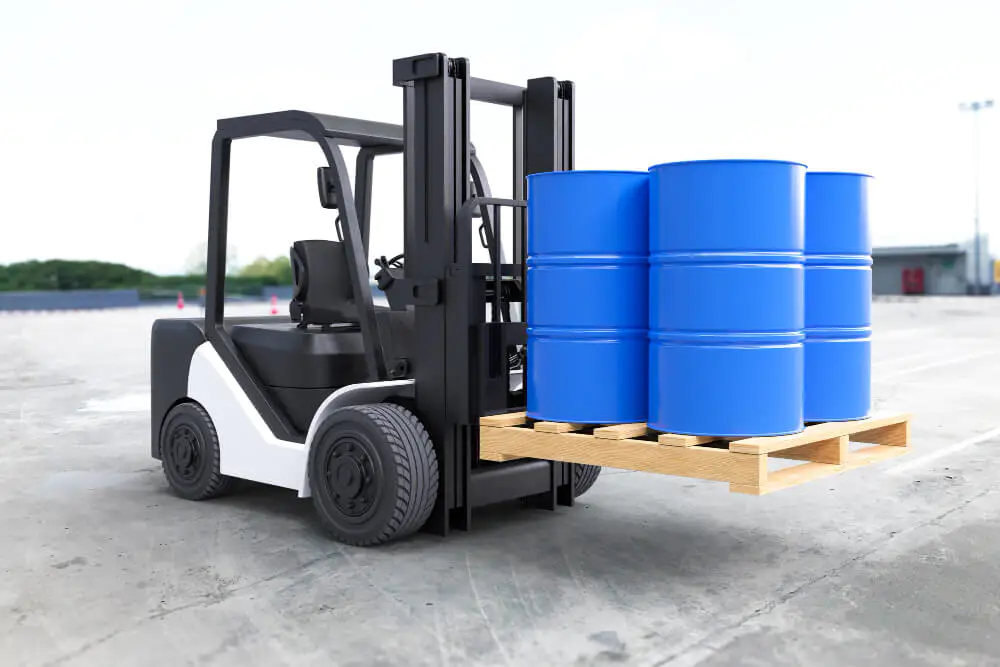 Forklift for transporting goods