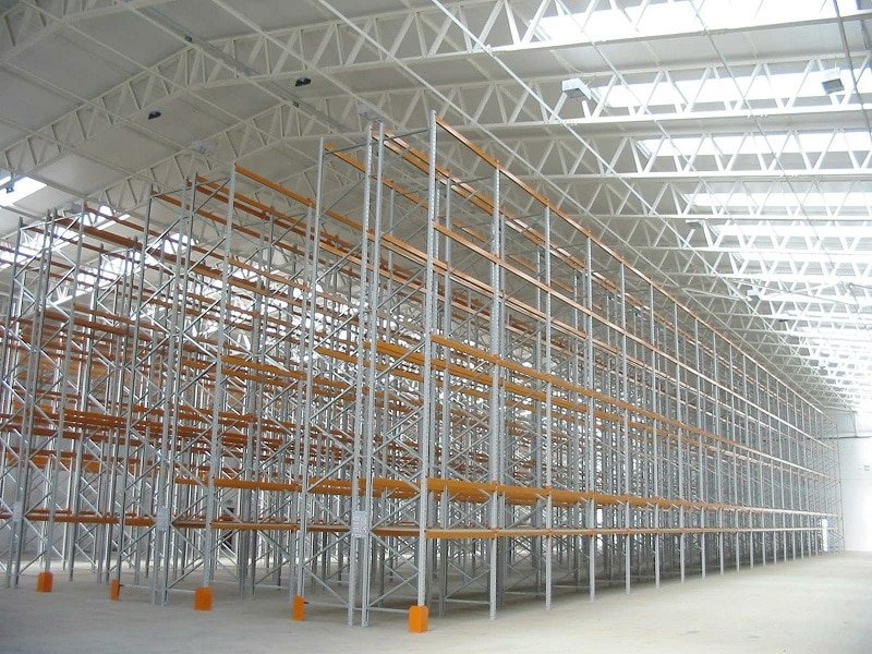 High bay racking system for vertical warehouse storage